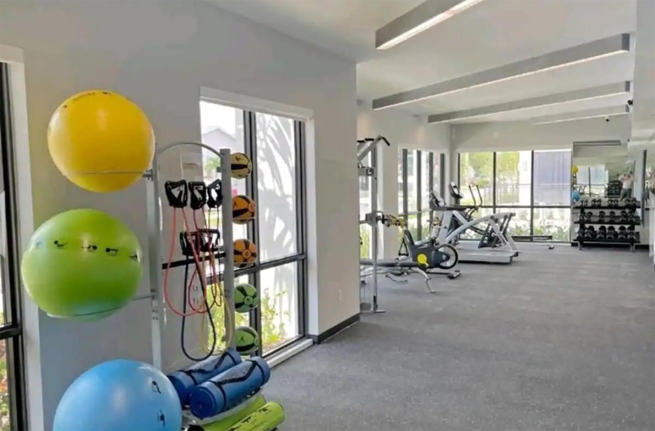 Lux Place And Cozy 3Beds 2Rooms Enjoy Life In Wpb Gym, Ev Station Nearby The Downtown And Beaches West Palm Beach Exterior photo