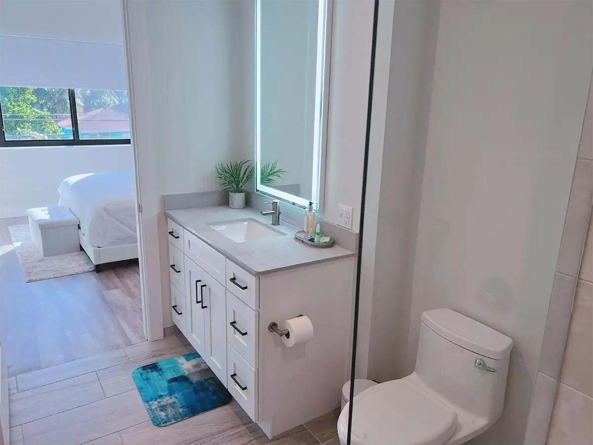 Lux Place And Cozy 3Beds 2Rooms Enjoy Life In Wpb Gym, Ev Station Nearby The Downtown And Beaches West Palm Beach Exterior photo