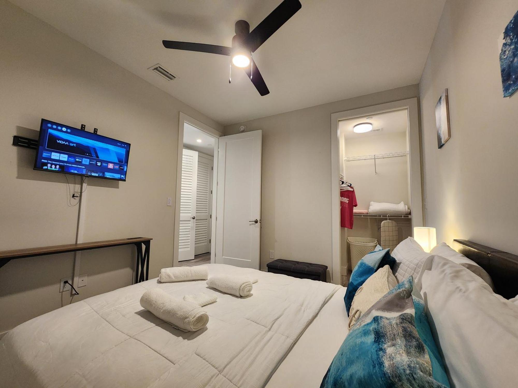 Lux Place And Cozy 3Beds 2Rooms Enjoy Life In Wpb Gym, Ev Station Nearby The Downtown And Beaches West Palm Beach Exterior photo